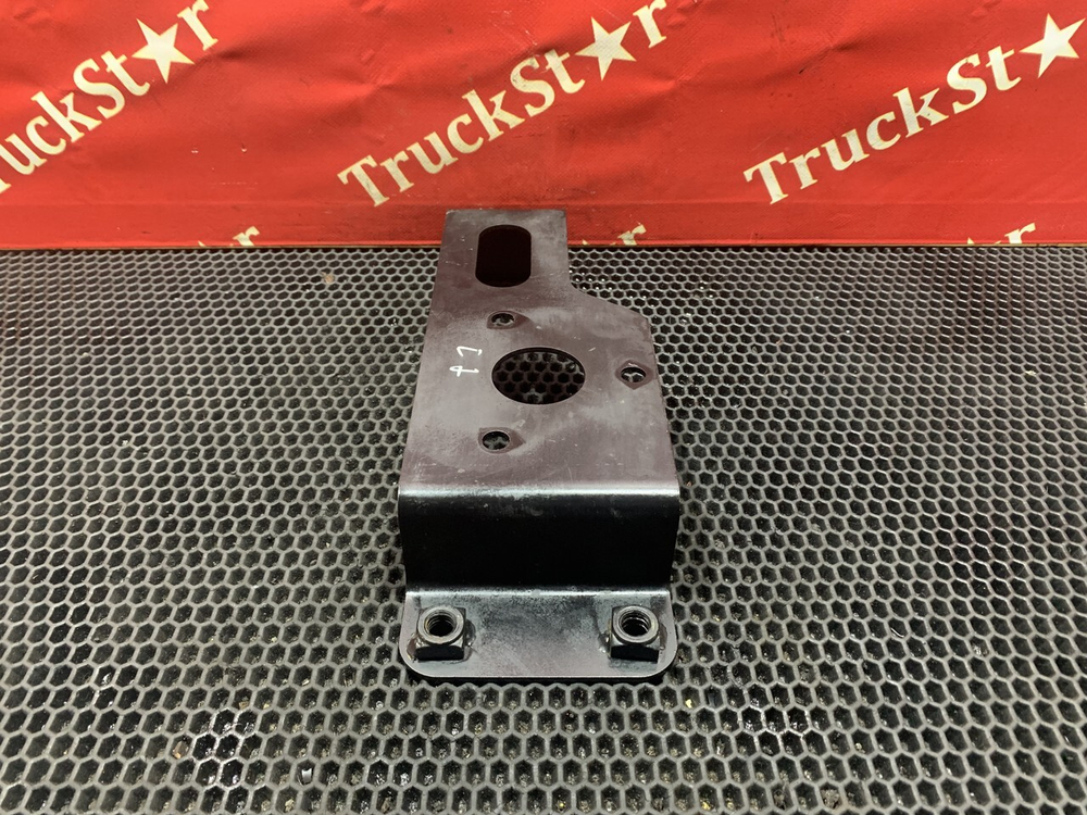 Кронштейн осушителя 2023г.