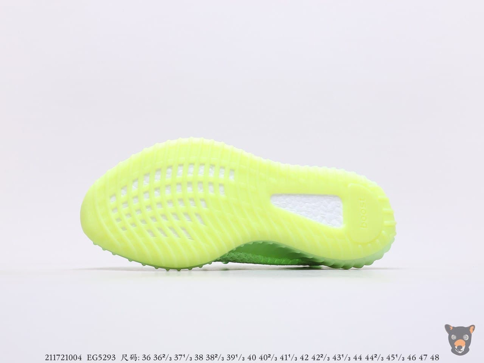 Кроссовки Yeezy Boost 350 V2 "Glow in the Dark"