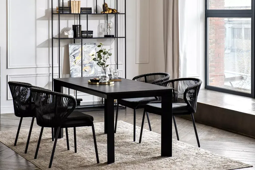 "Венето" обеденная группа на 4 персоны со стульями "Милан", каркас темно-серый, роуп темно-серый