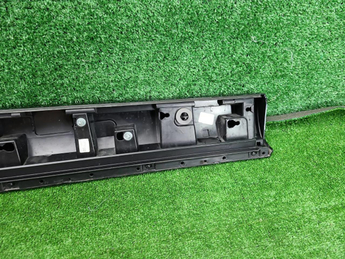 Накладка двери левая RR Vogue 5 L460 (21-нв)