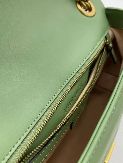 Сумка через плечо Gucci GG Marmont с матовой отделкой зеленый