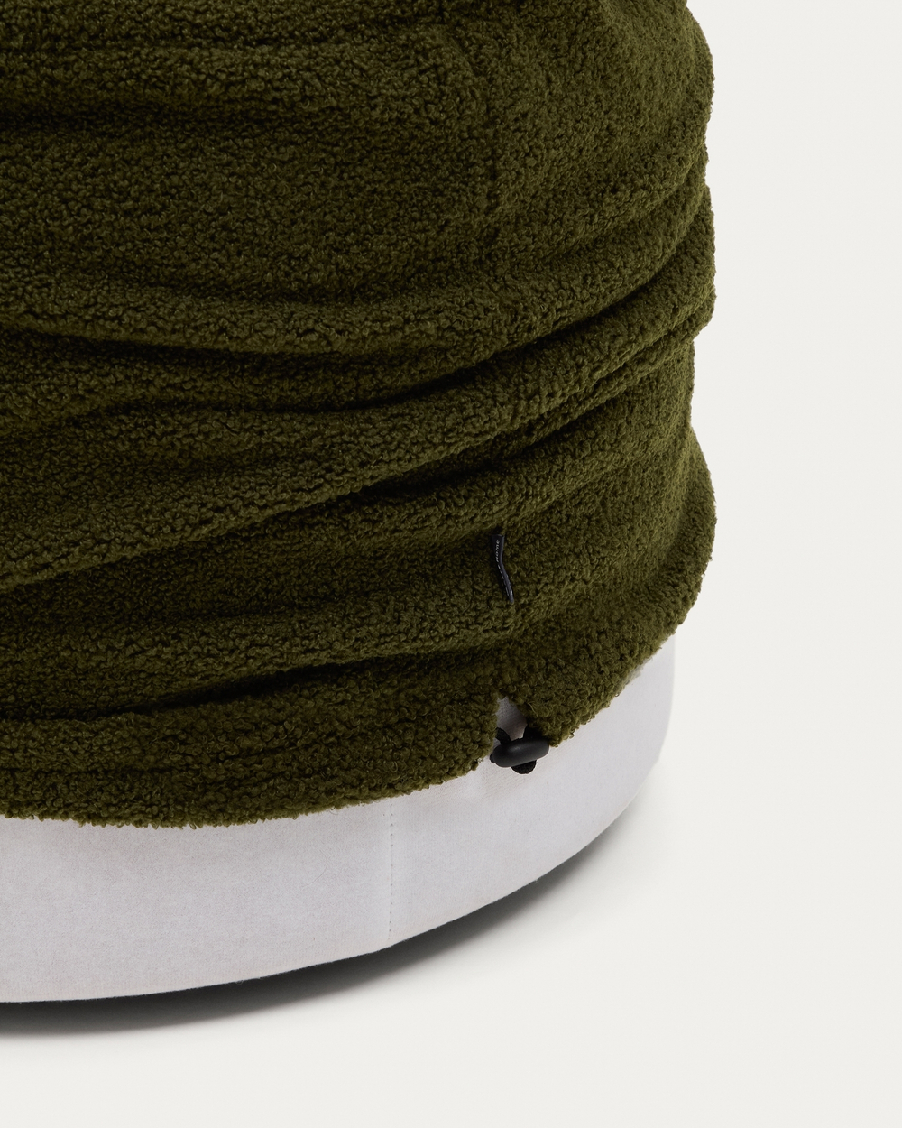 Пуф Kaeli со съемным чехлом из зеленого букле Ø 60 см