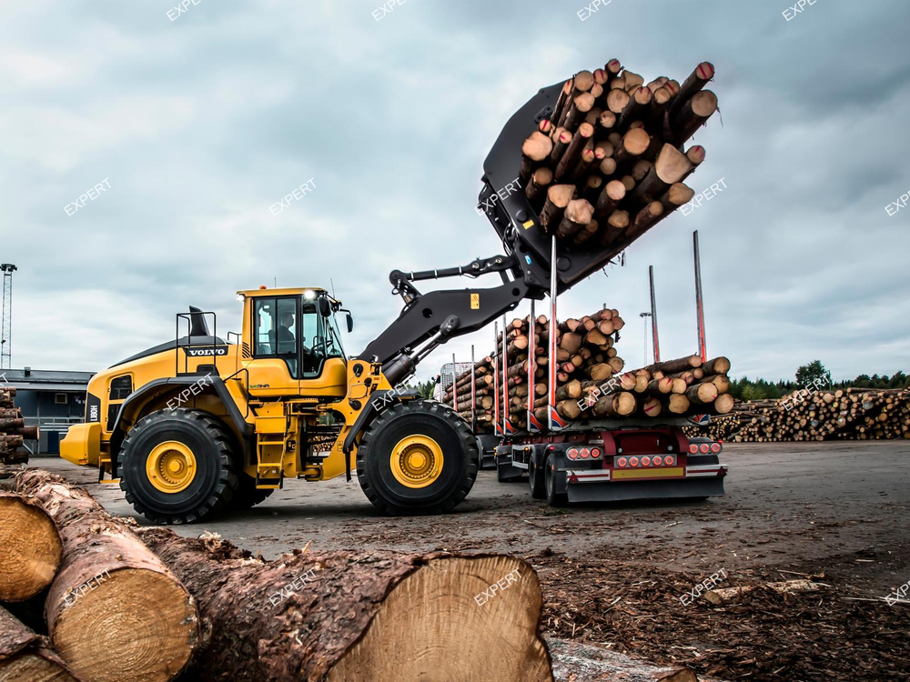 Бревно захват на Экскаватор-погрузчик New Holland