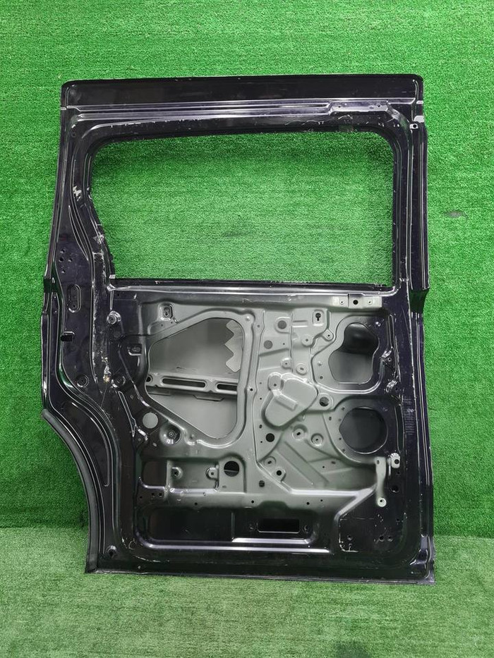 Дверь задняя левая Voyah Dream (2021-н.в.)