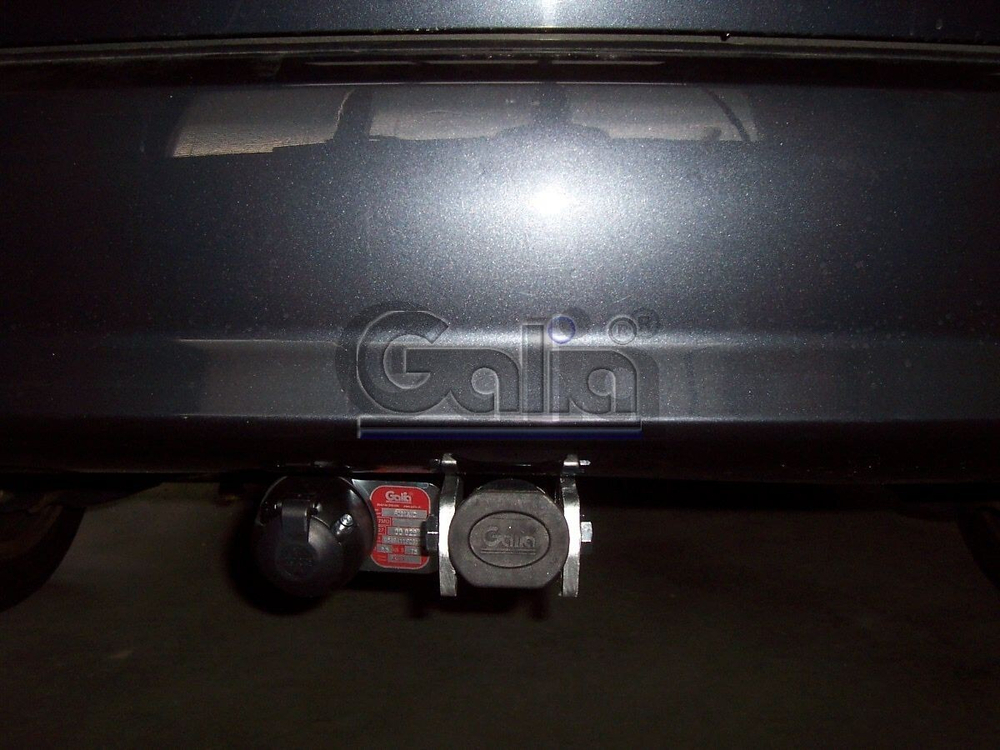 Фаркоп оцинкованный Galia F091C для Ford Focus хетчбек 2004-2011, 2011-, Ford C-MAX 2003-2011, 2011-(паспорт и сертификат в комплекте)(без электрики)