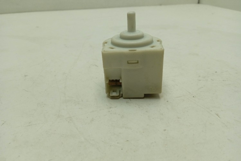 WMSG622 кт135 Датчик уровня воды для стиральной машины Hotpoint-Ariston б/у