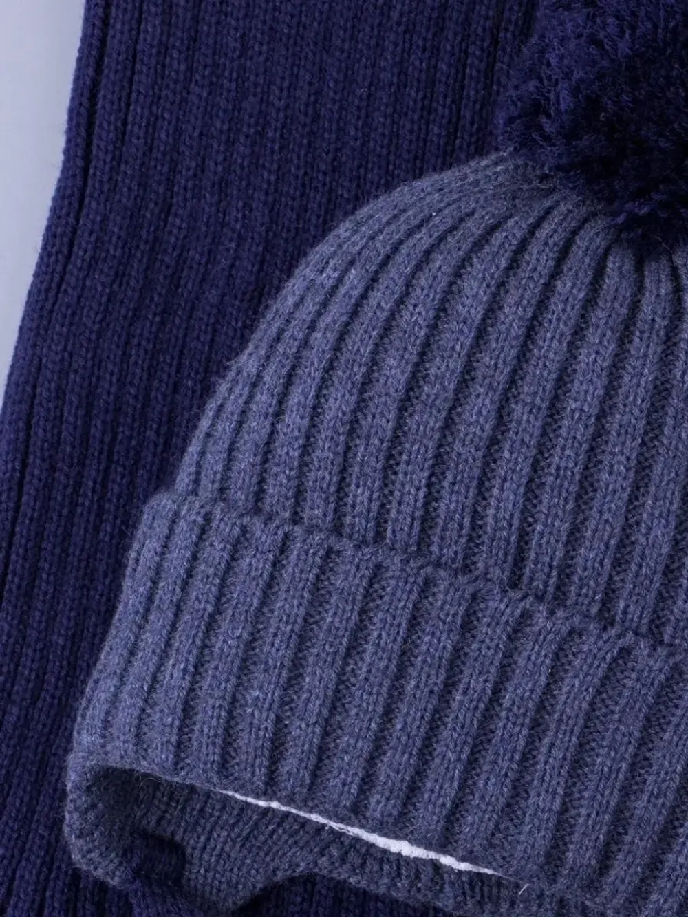 Шапка детская осенняя вязаная и снуд