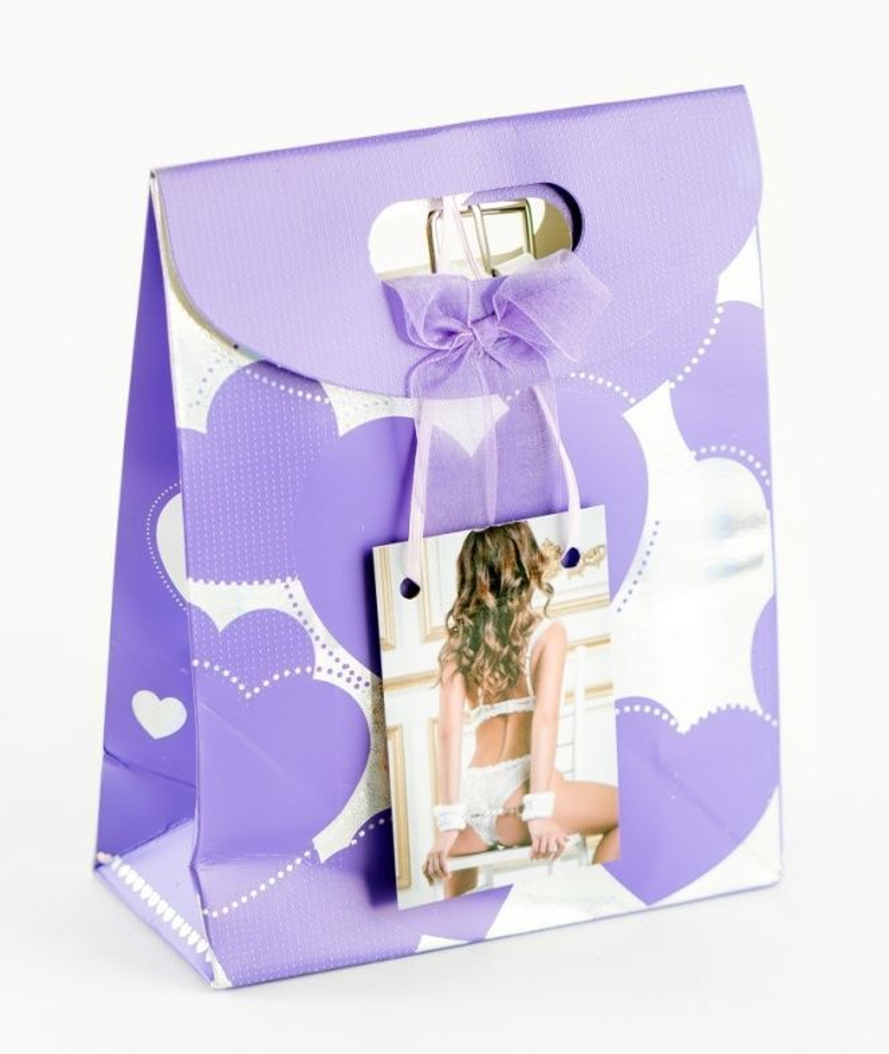 Белые кожаные наручники с нежным мехом (Цвет: белый)