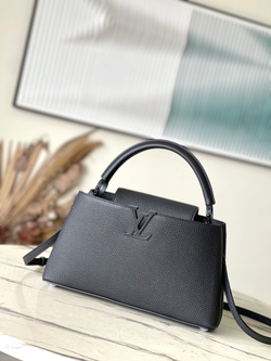 Louis Vuitton Capucines East West MM