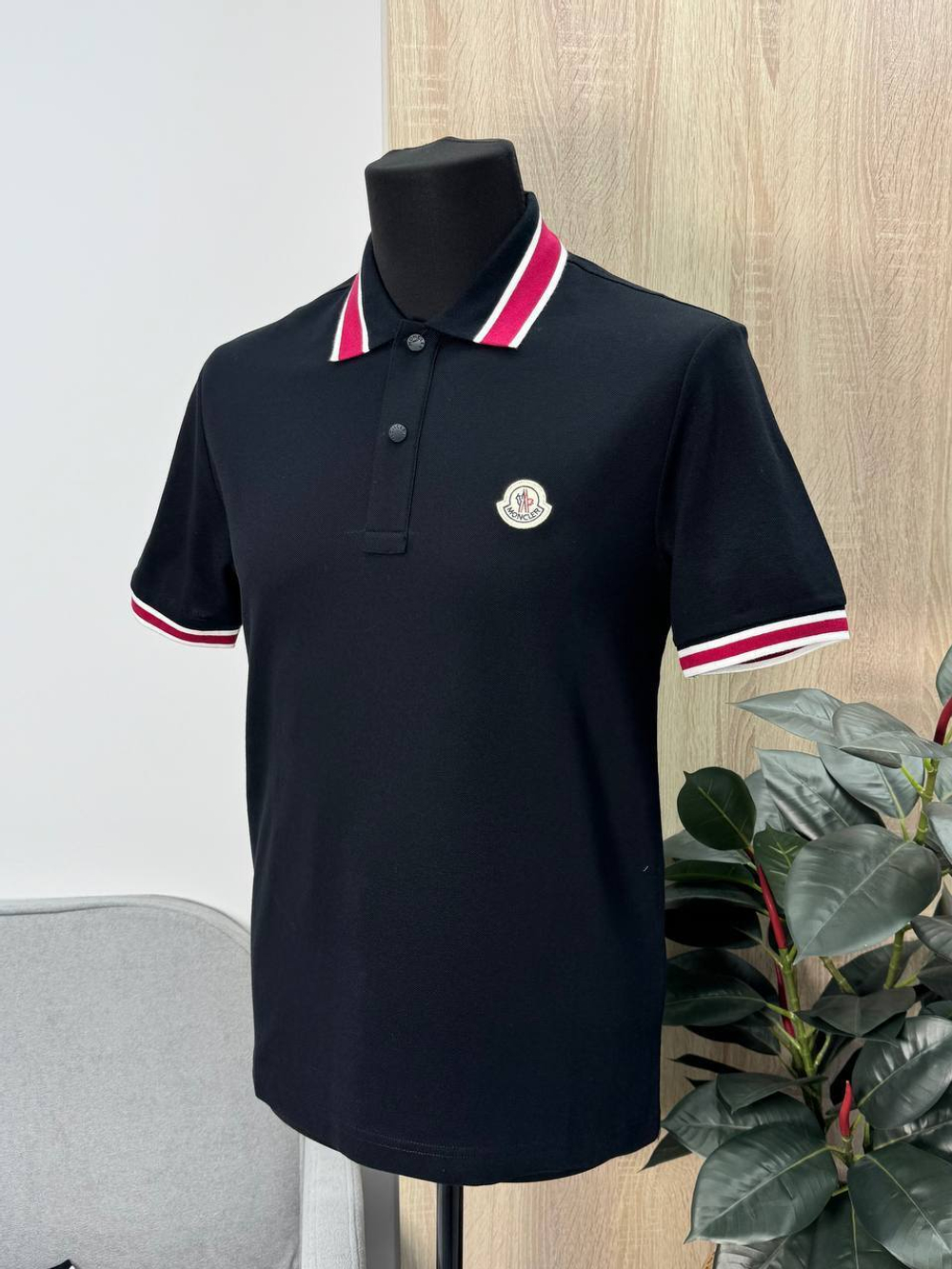 Поло Moncler