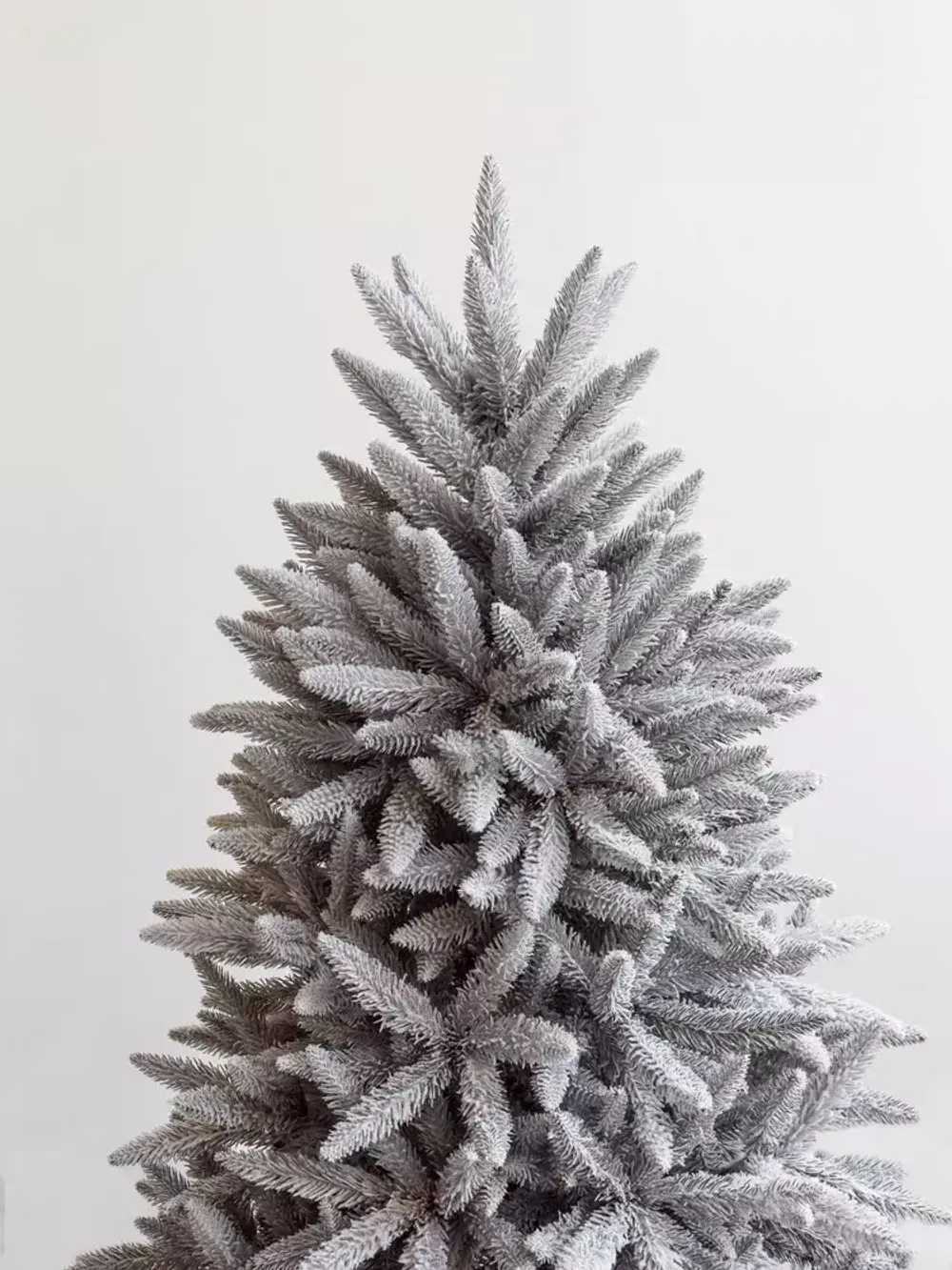 Заснеженная елка «Скандинавия» (Литая хвоя) от 1.8 до 2.1 м