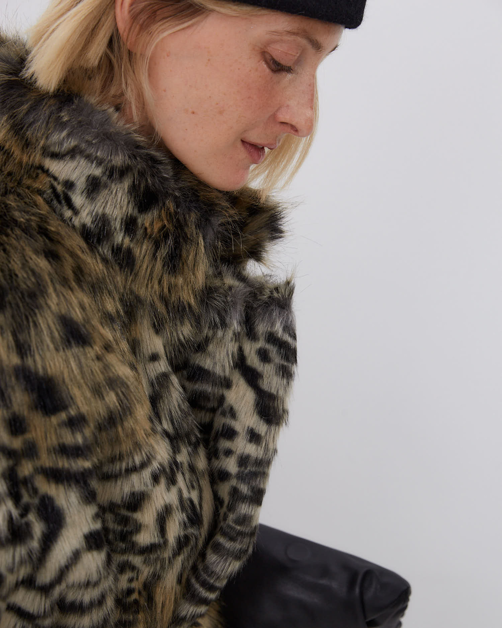 Шуба из искусственного меха Стелла Маккартни с принтом рысь