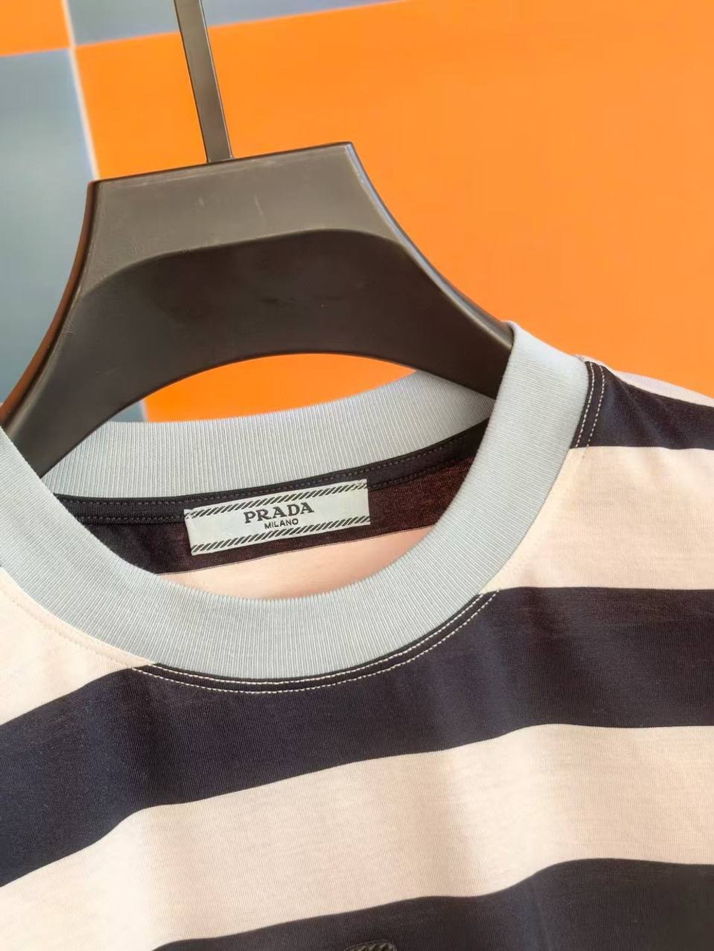 Футболка Prada
