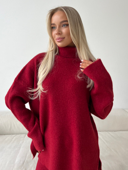 Шерстяной костюм красный