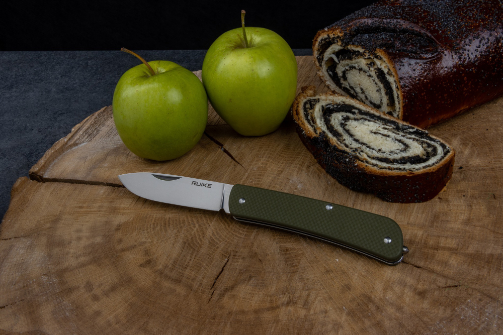 Нож multi-functional Ruike L11-G зеленый