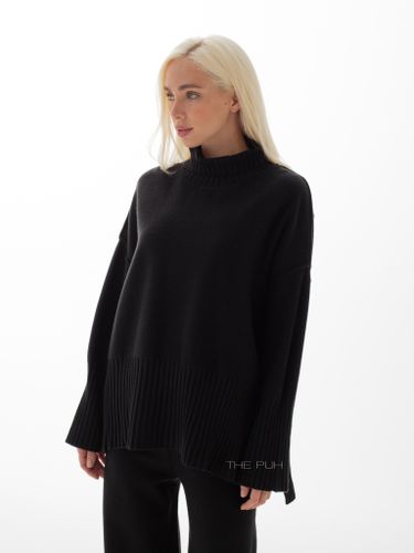 Черный трикотажный костюм с широкими резинками