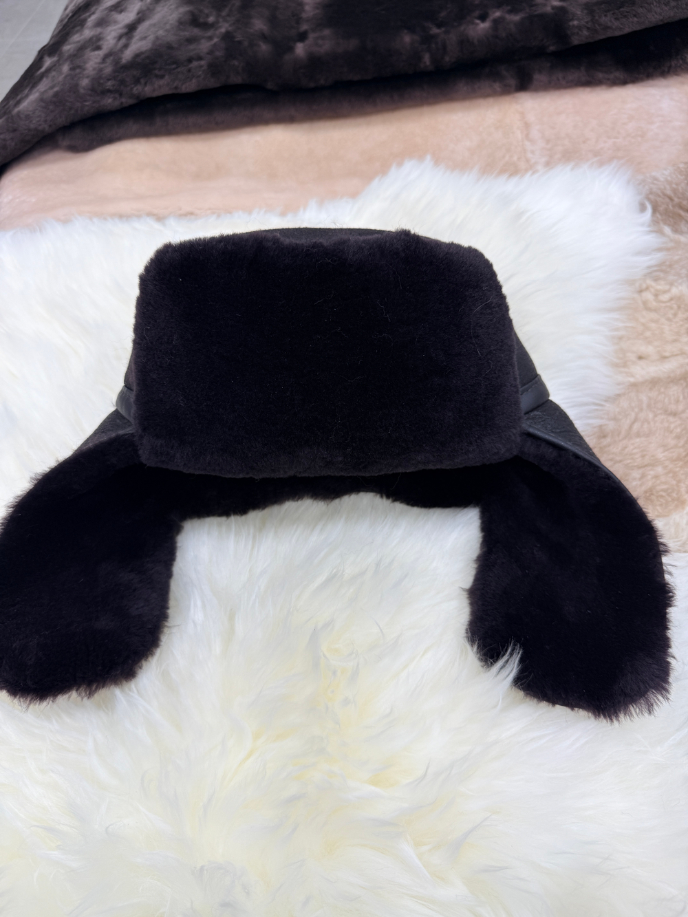 Шапка из натуральной овчины