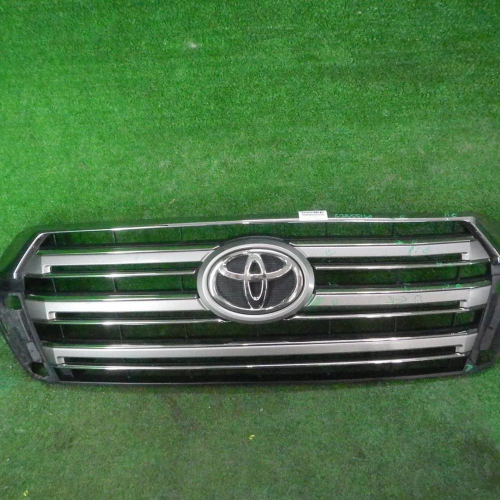 Решетка радиатора Toyota Land Cruiser 200 (2015-2021)