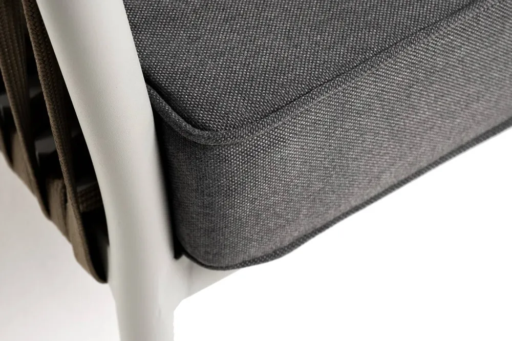 "Касабланка" диван 3-местный плетеный из роупа, каркас алюминий светло-серый (RAL7035) муар, роуп серо-коричневый 23мм, ткань серая 017