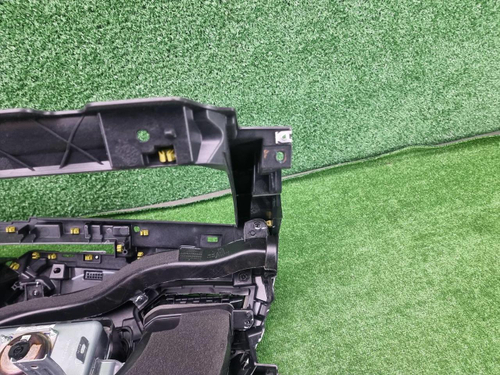 Торпедо Geely Tugella (2019-2024)