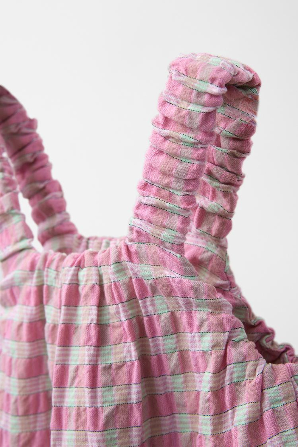 ZARA ПЛАТЬЕ ИЗ РЕЛЬЕФНОЙ ТКАНИ В КЛЕТКУ, РОЗОВЫЙ