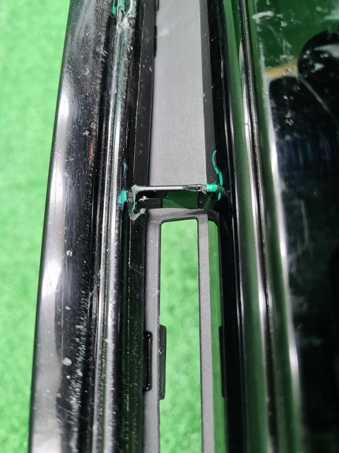 Решетка переднего бампера Toyota Camry XV70 (2020-н.в.)