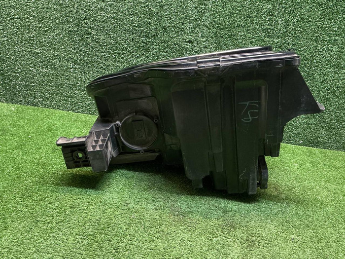 Фара правая Hongqi E-HS9 (2020-н.в.) LED