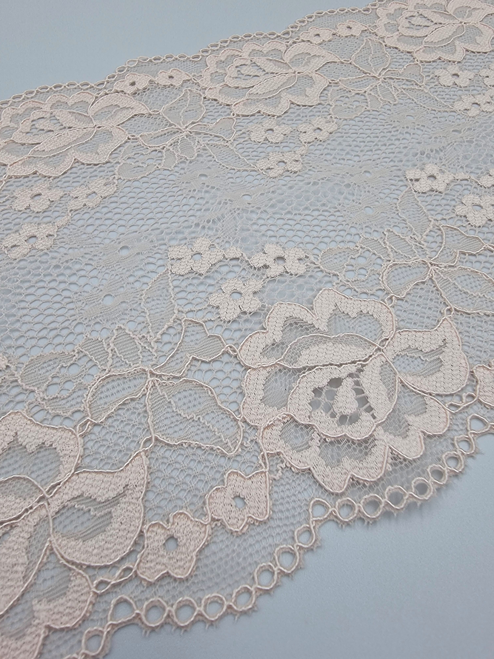 Кружево эластичное персик КС117 (17,5 см)