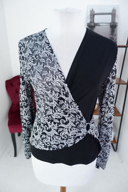 Джемпер с вискозой оригинальный 42 размер