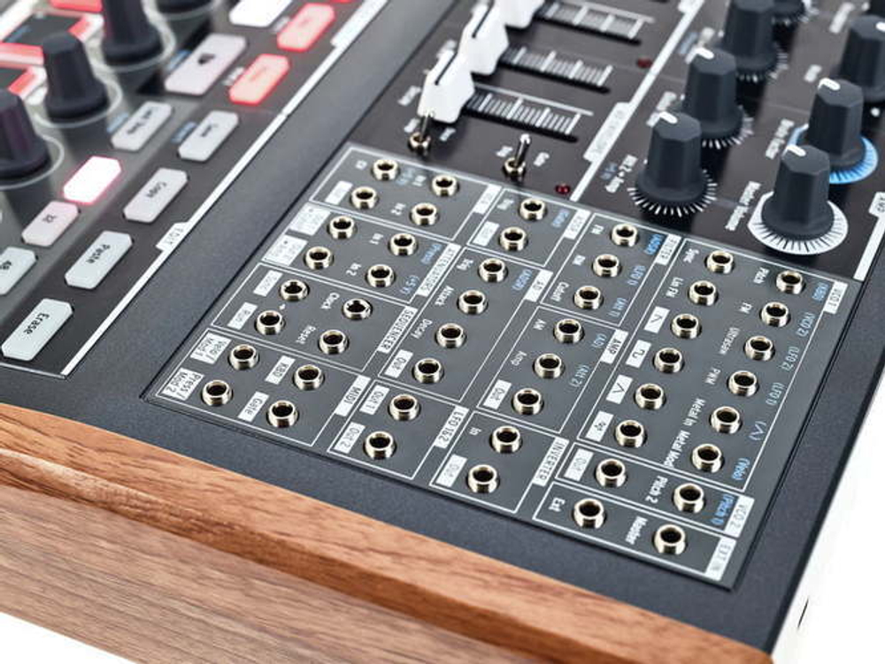 Arturia Minibrute 2S