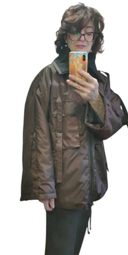 Куртка с карманами