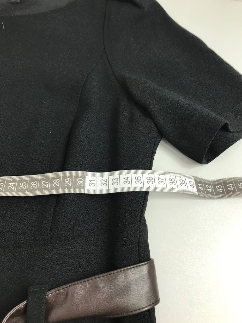 Платье с поясом 42 размер