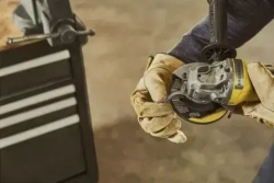 STANLEY SBG700-A9 20 В литиевая бесщеточная аккумуляторная угловая шлифовальная машина 125 мм (одинарная)