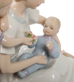 Pavone CMS-27/24 Статуэтка «Мама и дети»