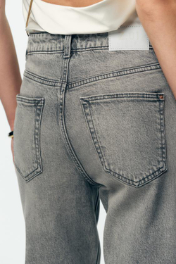 ZARA ДЖИНСЫ MOM FIT COMFORT Z.01 С ВЫСОКОЙ ПОСАДКОЙ, СЕРЫЙ