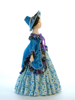 Кукла фарфоровая Дама в шляпке