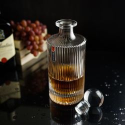 Графин 0,8 л штоф с крышкой   h26,5 см d 9,7 см стекло P.L. - BarWare [1]