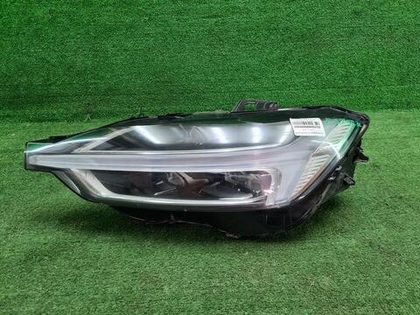 Фара левая Volvo XC60 2 (2017-2021) LED