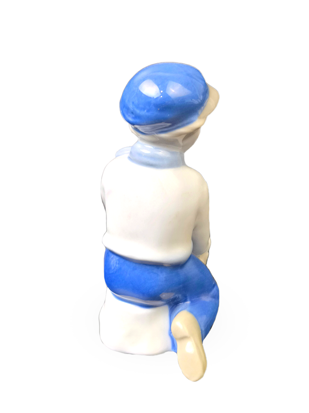 Фарфоровая статуэтка "Мальчик со свиньей" Wagner & Apel