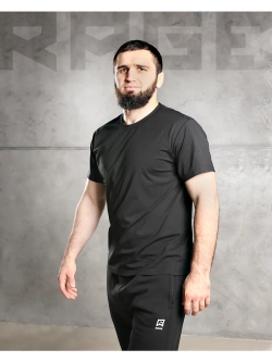 Эластичная футболка прямого кроя