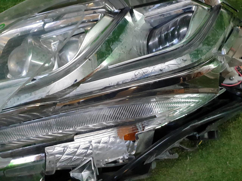 Битая Фара левая Toyota Alphard 3 (2015-2017) LED