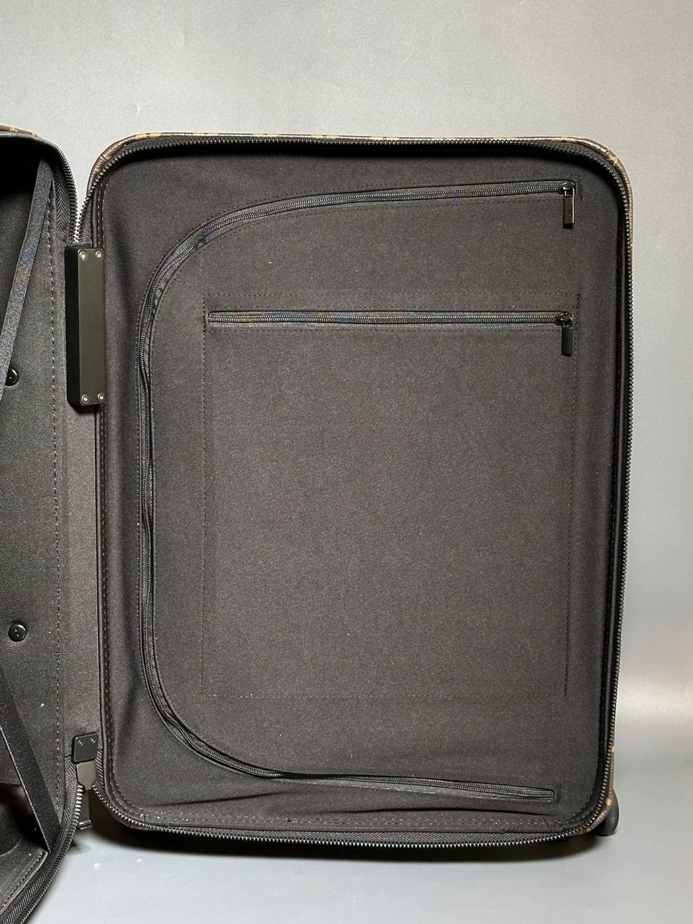 Чемодан Louis Vuitton, арт. 702278