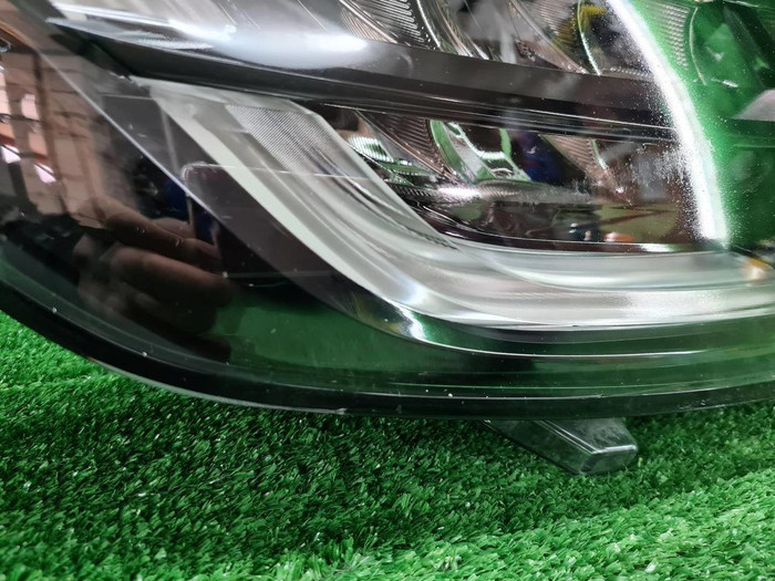 Фара правая Land-Rover Discovery 5 (2016-2021) LED