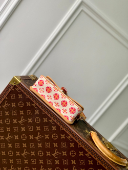 Louis Vuitton Nano Diane