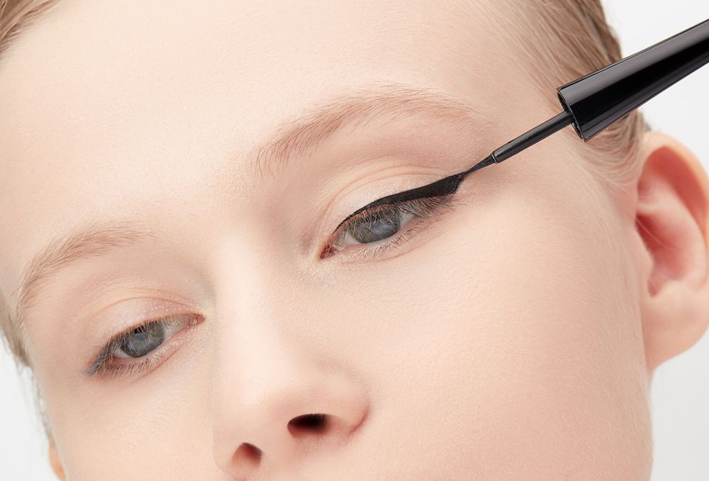 Жидкая подводка для глаз ART-VISAGE "PARIS" Liquid Eyeliner - Черная