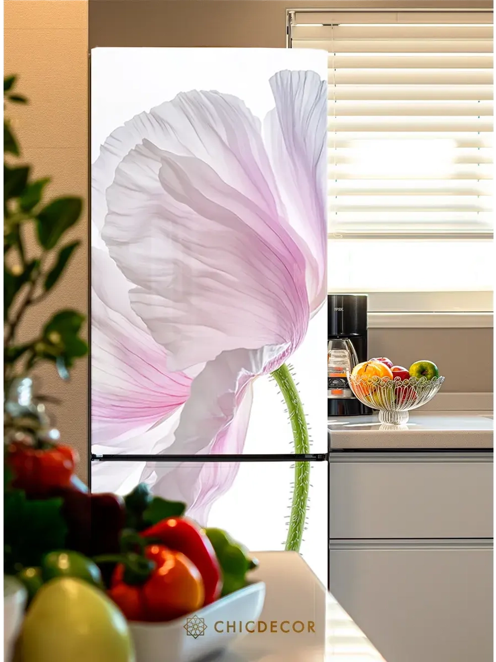 Наклейка интерьерная на холодильник Мак розовый