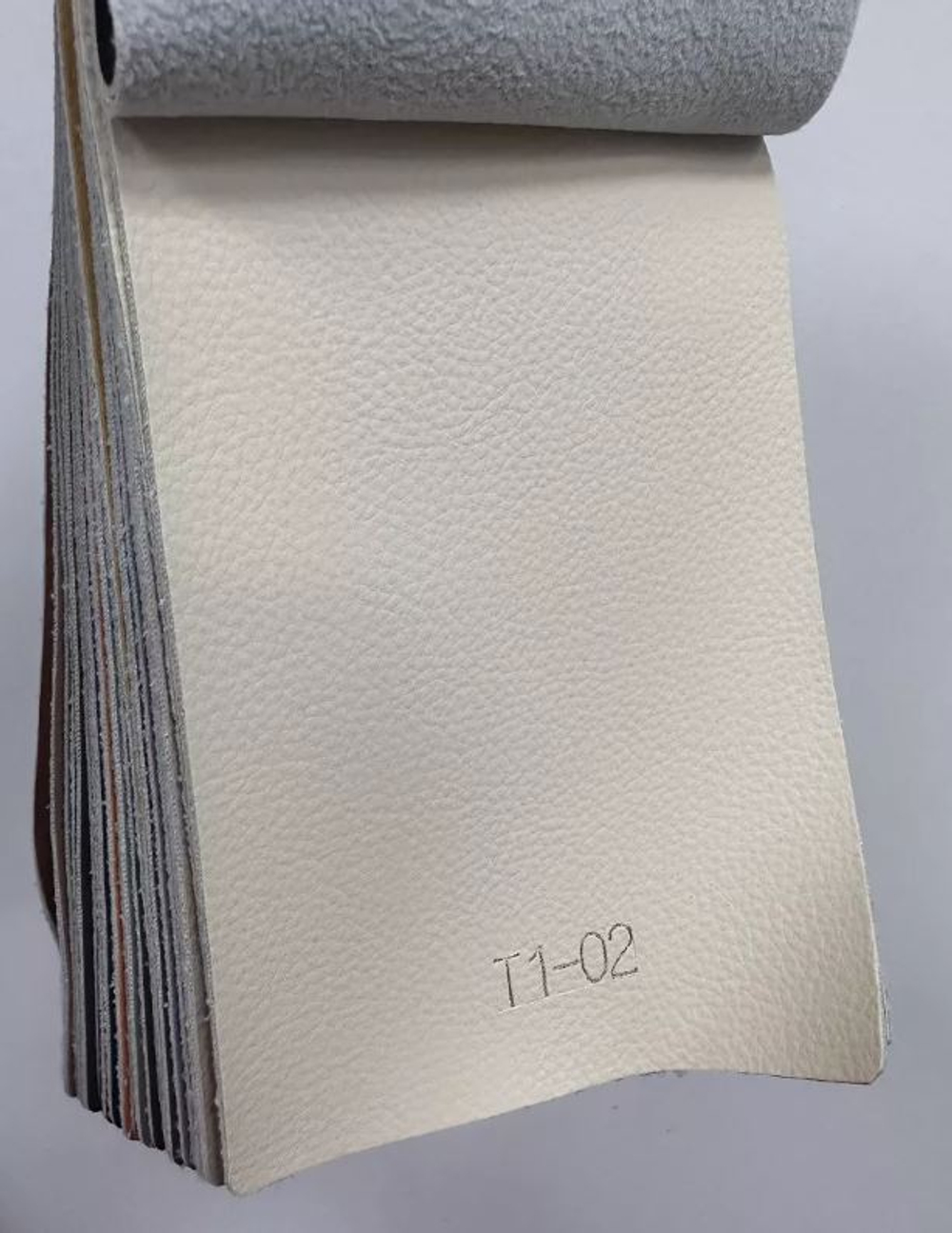 Стул BRUNO Milk T1-02, PU / шампань, ®DISAUR