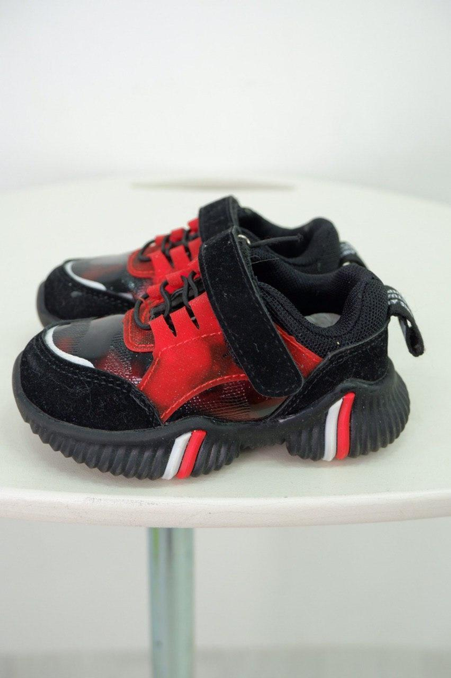 Официальный сайт секонд-хенда кроссовок Baas «Ожур»: особенности, основные модели