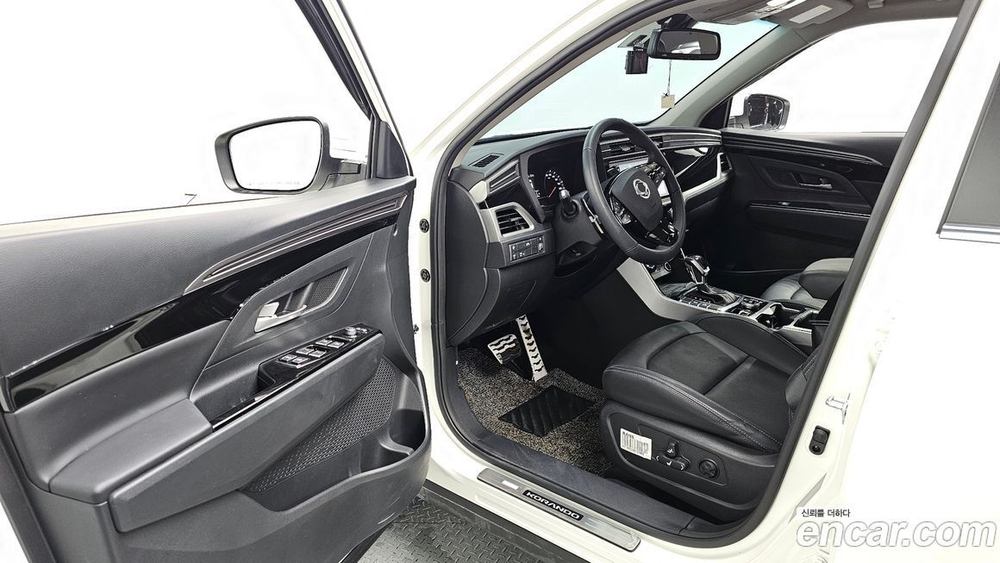 KG Mobility (Ssangyong) Beautiful Korando Бензин 1.5 2WD C7 (09.2023)