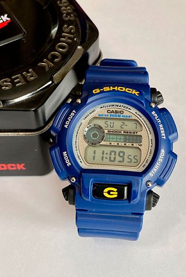 Наручные часы Casio DW-9052-2V